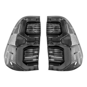 FAROL TRAS. HILUX 16/24 2PZS | HILUX-003-NEGRA